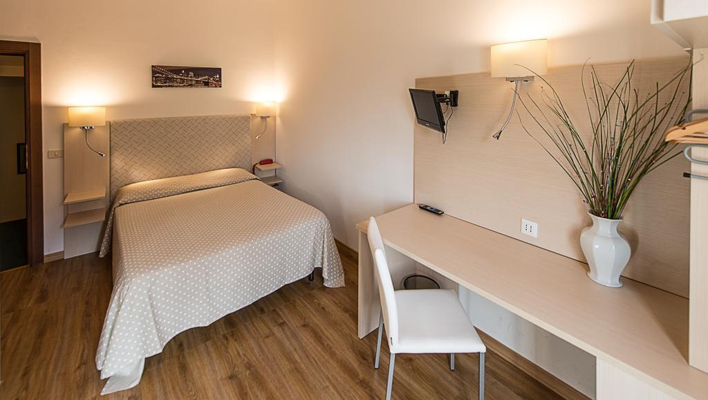 Hotel Ariston Piombino Cameră foto
