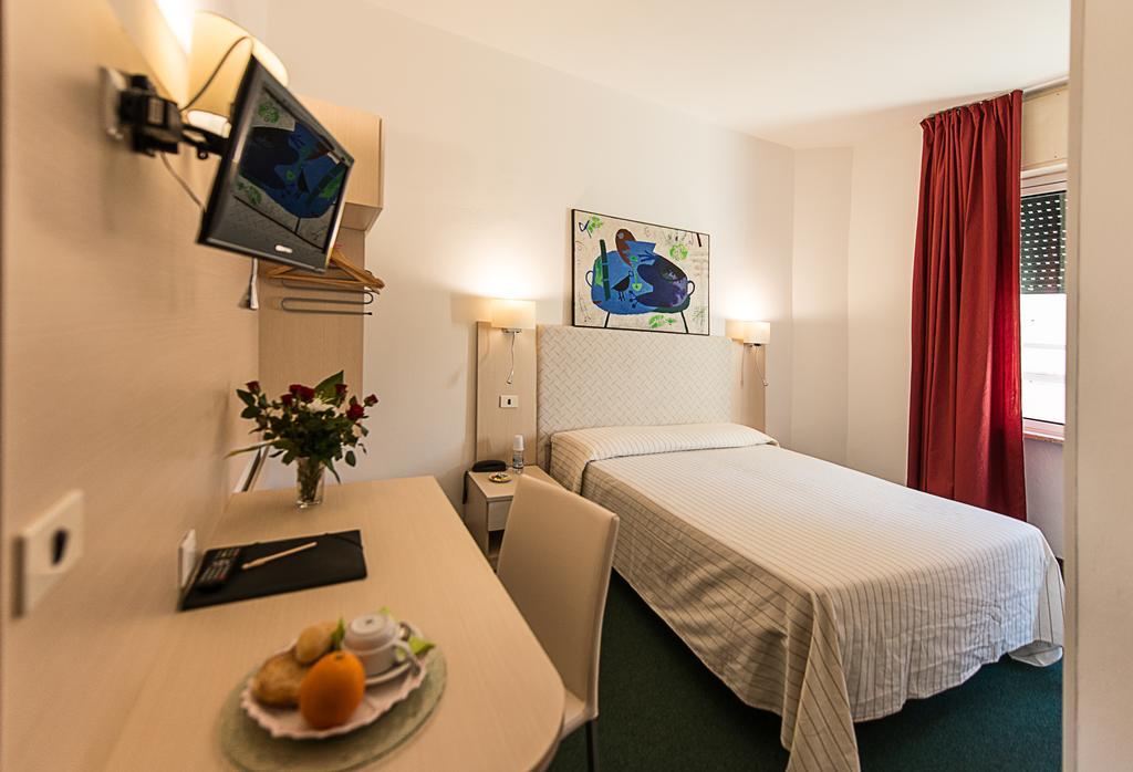 Hotel Ariston Piombino Cameră foto