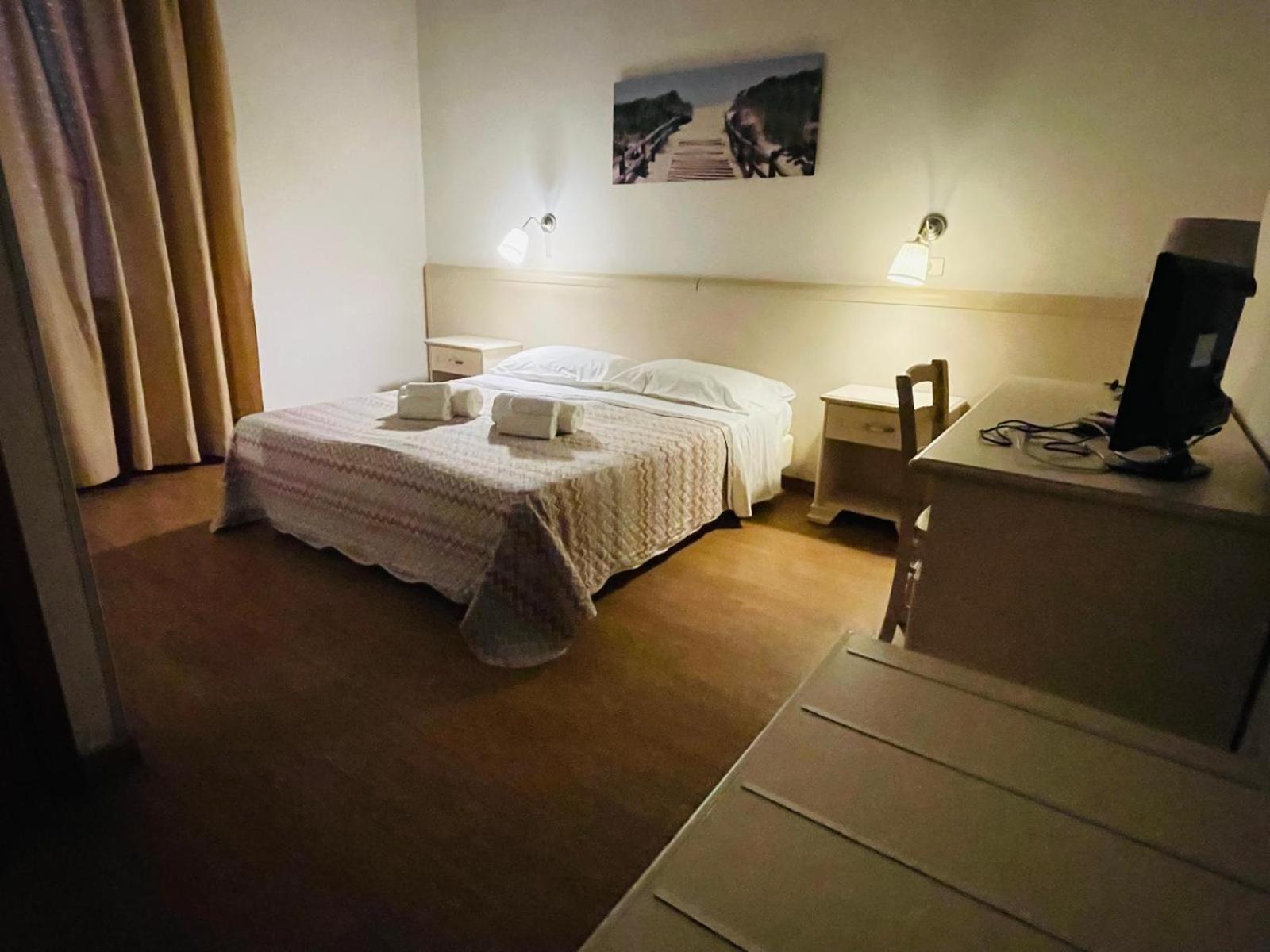 Hotel Ariston Piombino Exterior foto