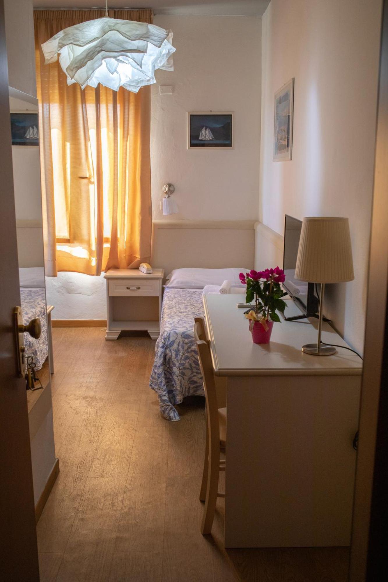 Hotel Ariston Piombino Exterior foto
